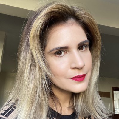 ConsueloDiniz's tweet photo. #NovaFotoDoPerfil https://t.co/ApIPorT7ez