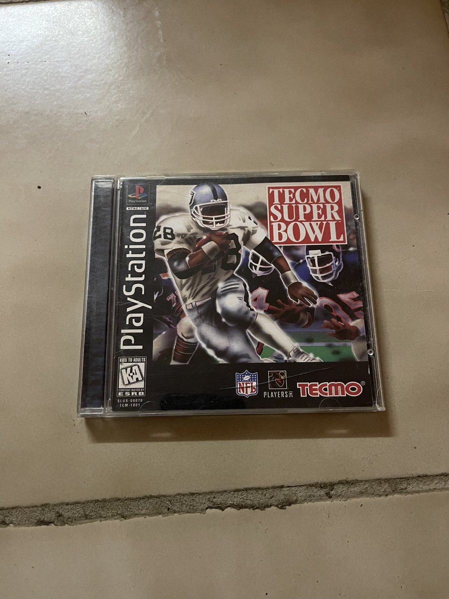 BernieRetro tweet picture