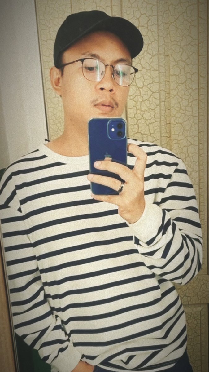 irwanmohammad26's tweet photo. Gabut https://t.co/rbyVjMihVl