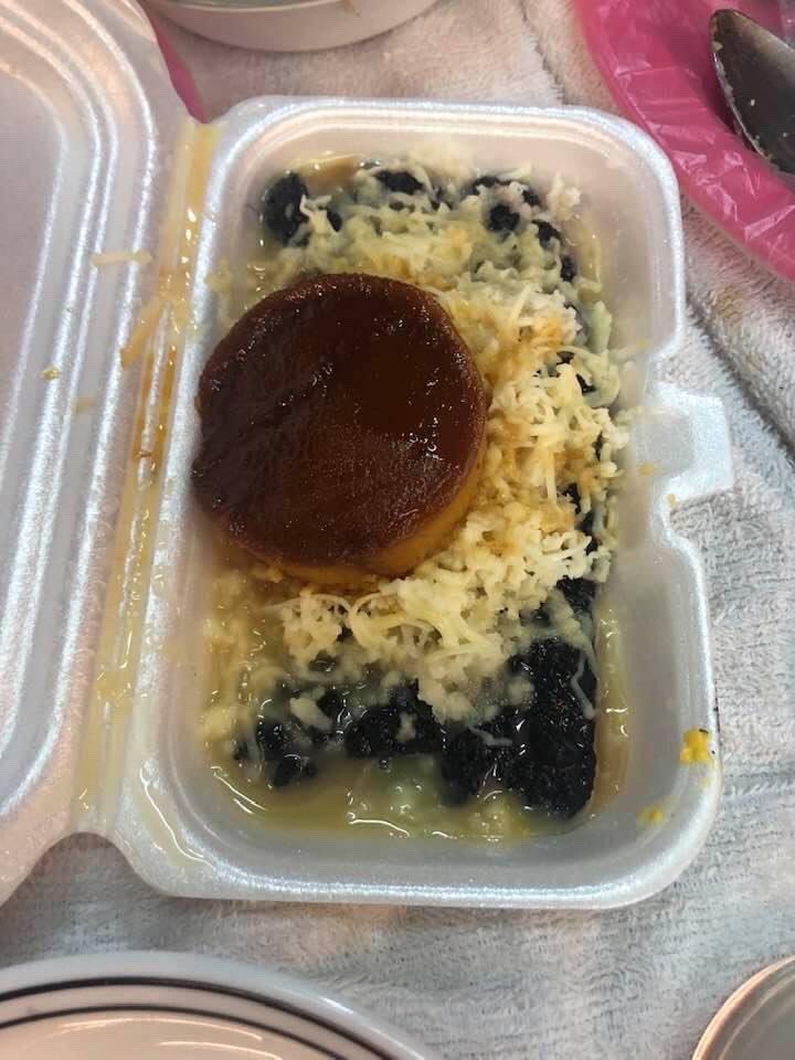 ilovepusit's tweet photo. Putobumbong with Leche Flan🤤🤤🤤
#WhenInTondo https://t.co/lPKKAP2Bat