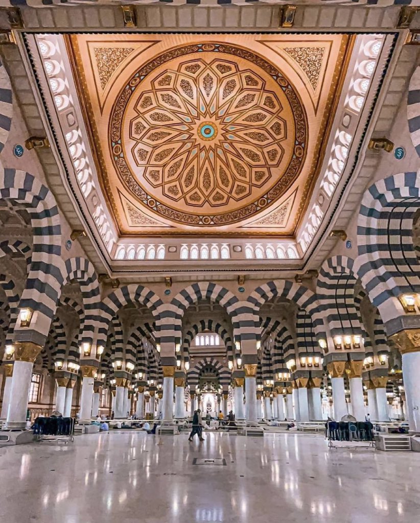 Arabbeau's tweet image. Prophet's Mosque