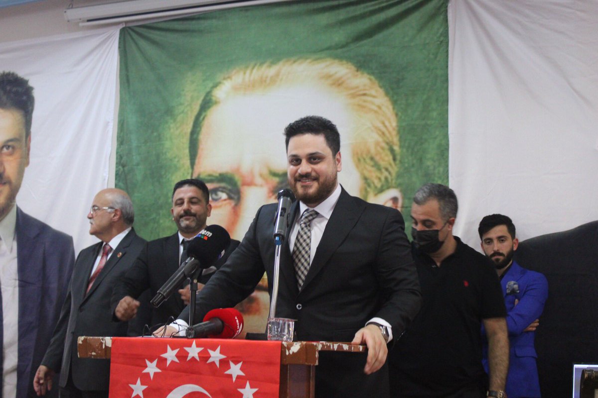 hbasdijital's tweet photo. Genel Başkanımız Sn. Hüseyin Baş Esenyurt Olağan İlçe Kongresine katıldı. Yeniden Başkanlığa seçilen Ekrem Yıldız’ı tebrik eden Genel Başkanımız Coşkulu Kongrenin kapanış konuşmasını yaptı.. https://t.co/VdJ2DfKdry