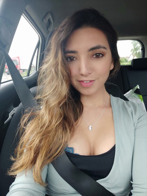 Vaccine Day 🥺😊  #Pfizer #Vaccinated #Vacunate https://t.co/1Jn519etJm<a href="/tag/pfizer"class="tags">#Pfizer</a><a href="/tag/vaccinated"class="tags">#Vaccinated</a><a href="/tag/vacunate"class="tags">#Vacunate</a>