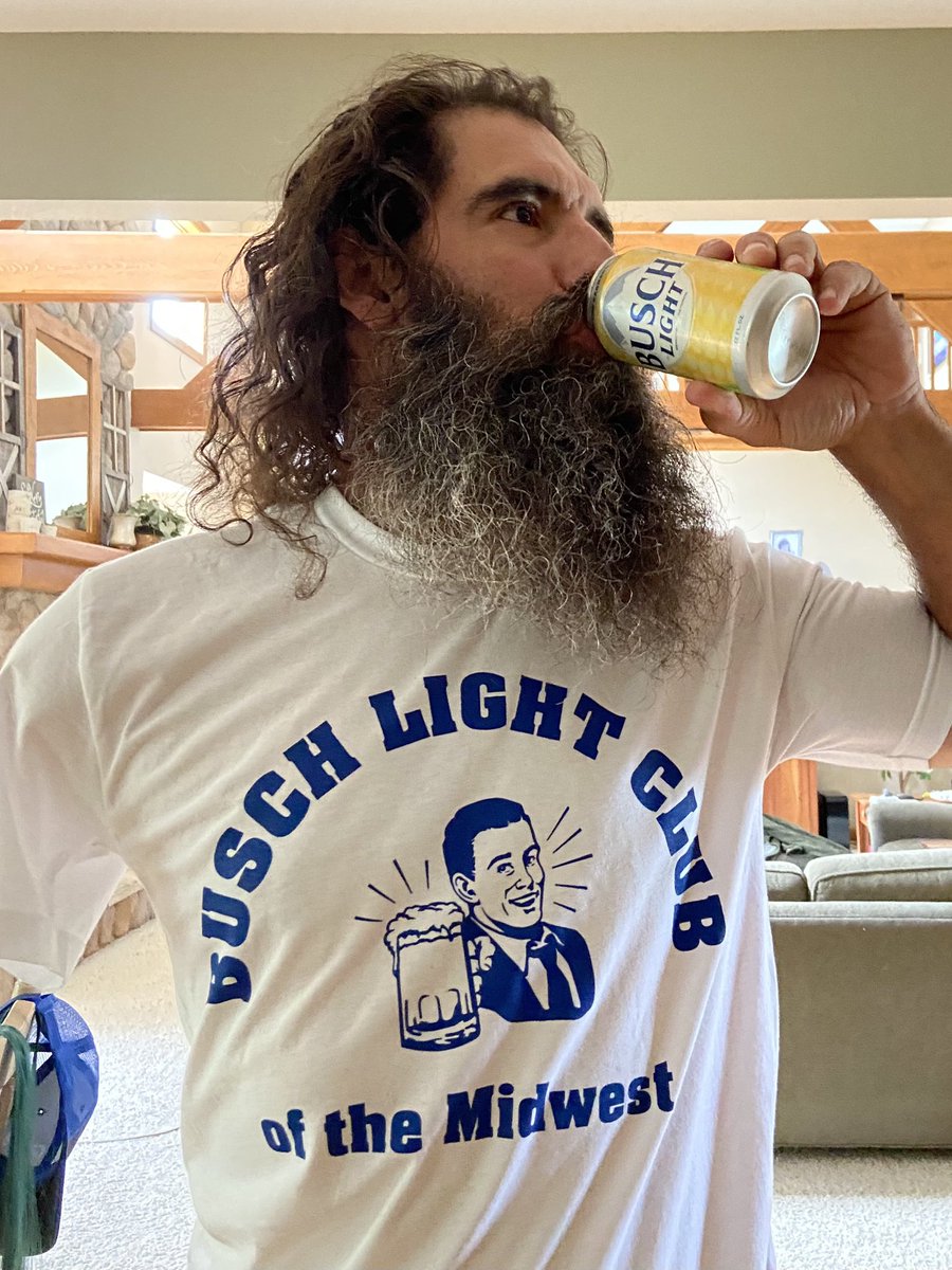 lefty68usa's tweet photo. Happy to join this outstanding organization. @BuschBeer @Kulak25 #forthefarmers https://t.co/a2yZ5wmS4C