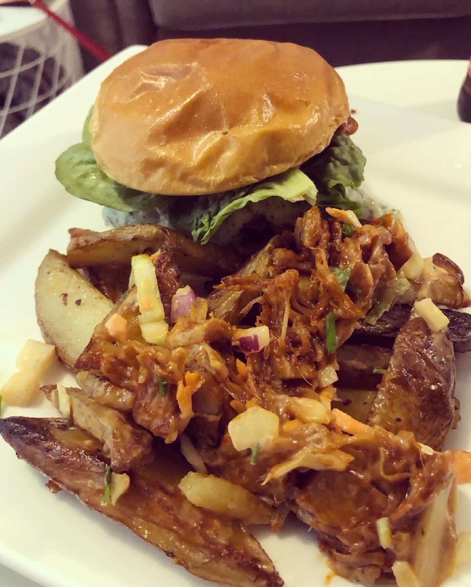 Shout out to <a href="/BOSHTV/">BOSH!</a> powering our come dine with me efforts #vegan #Foodie #comedinewithme