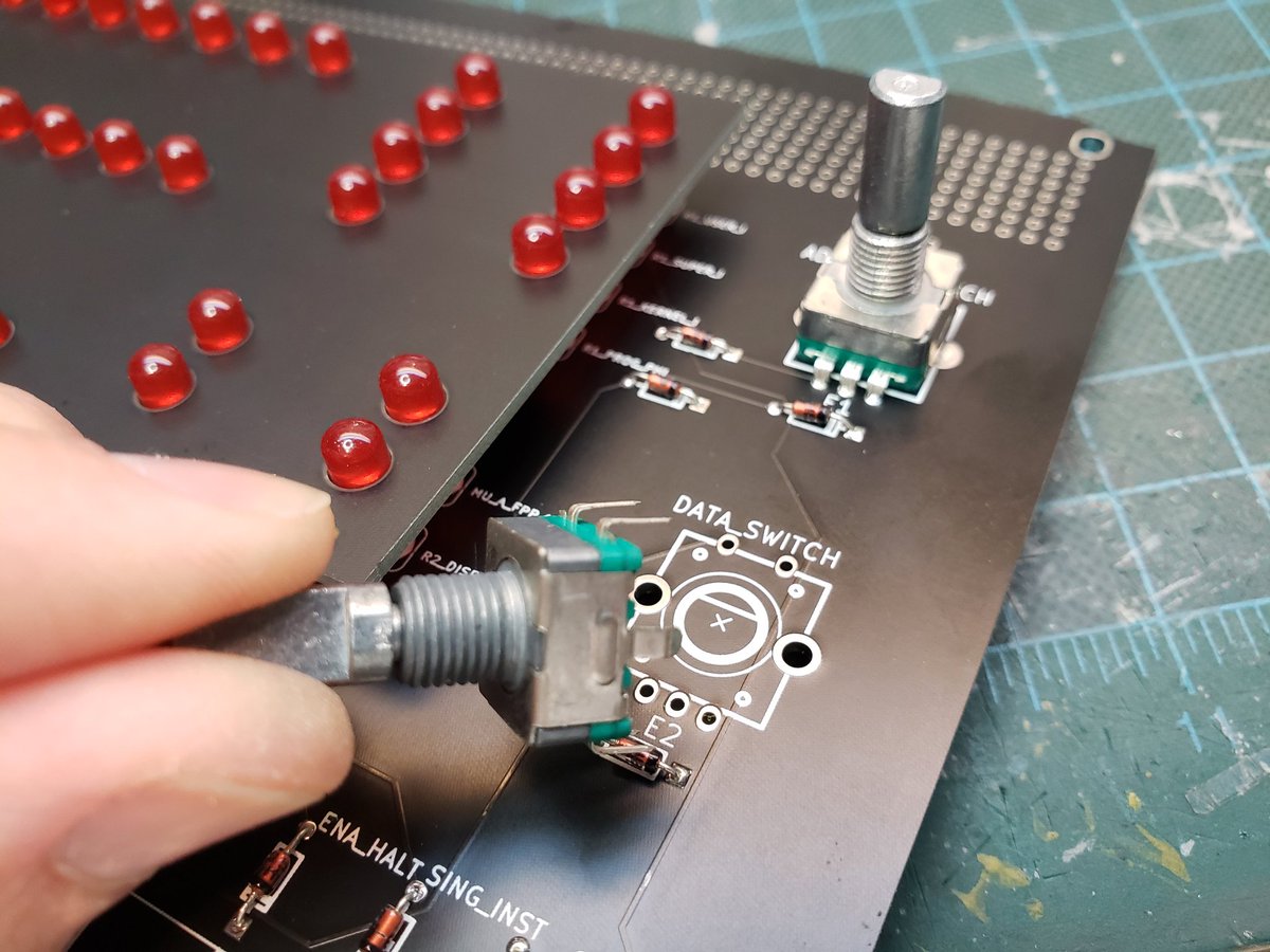 mark_lawler's tweet image. All the LEDs are in.  Now for the 2 rotary encoders.  #PiDP11 #pdp11 #RetroComputing