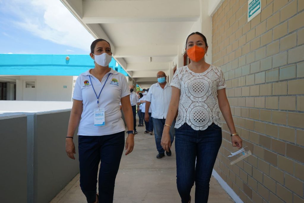 Escuelas en Cancún tweet media