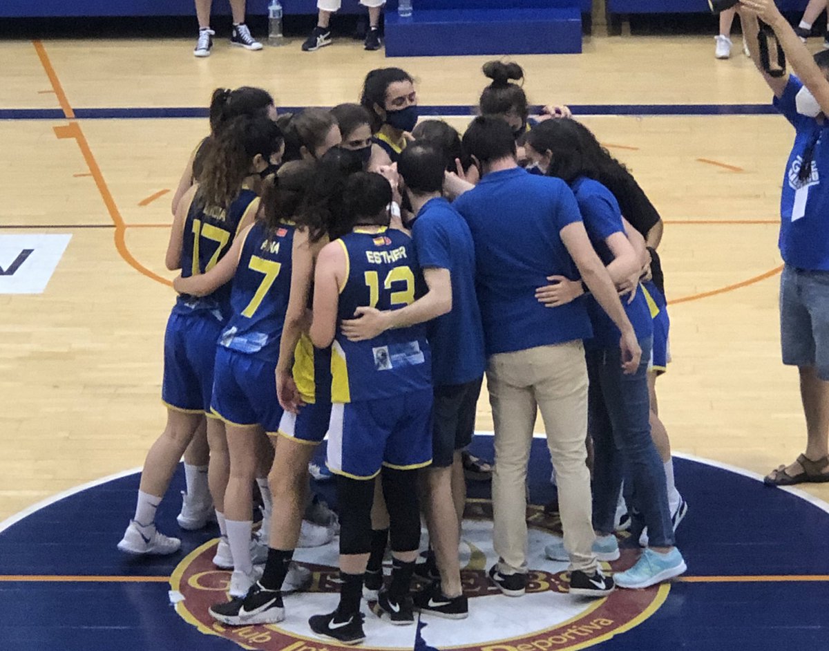 cbgetafe's tweet photo. ¡FINAL DEL PARTIDO! 🔝

¡Estamos en la final de la #F4AutonómicaF! Victoria por 4️⃣2️⃣-5️⃣9️⃣

Felicitar a @FEMENINALCORCON por el gran esfuerzo y temporada 

#FamiliaCBG 💙 https://t.co/FuSXzmHbGb