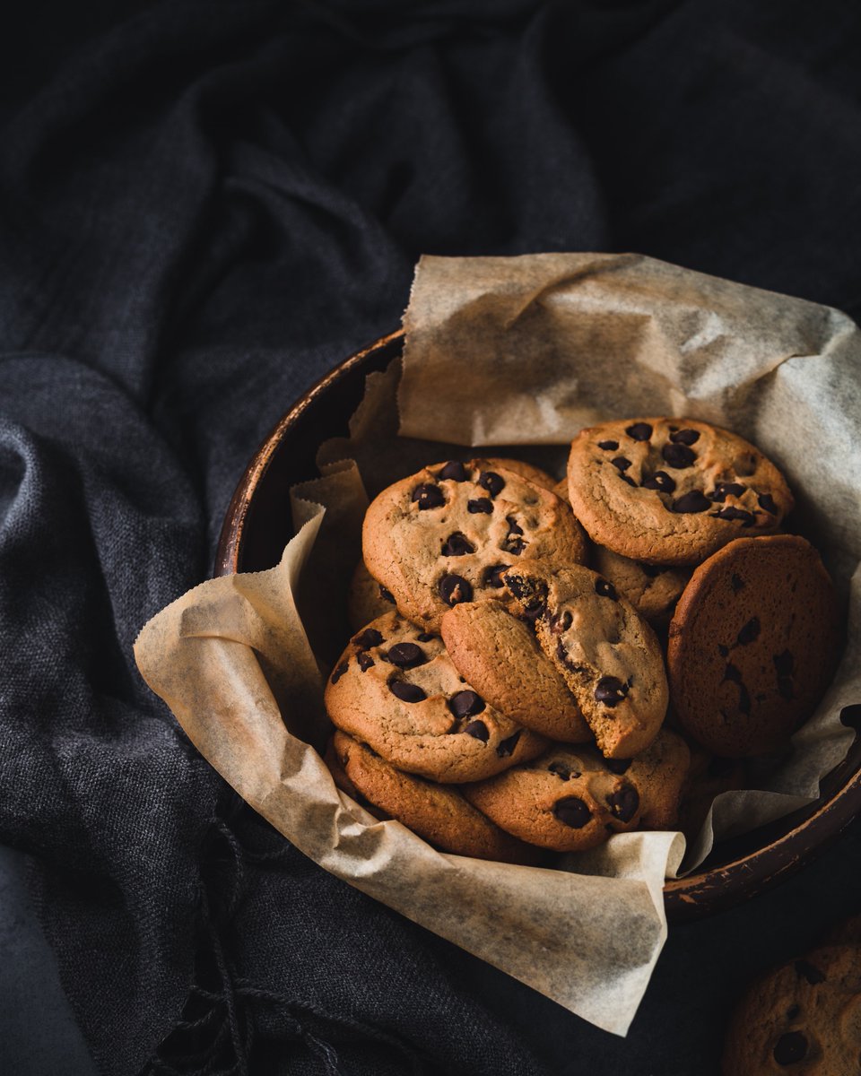 veggiechallenge's tweet photo. Craving cookies? Try this super-easy 4-ingredient cookie recipe from @wearesovegan! 🍪

https://t.co/gRlidLCaUU https://t.co/lQOPmlHd4E