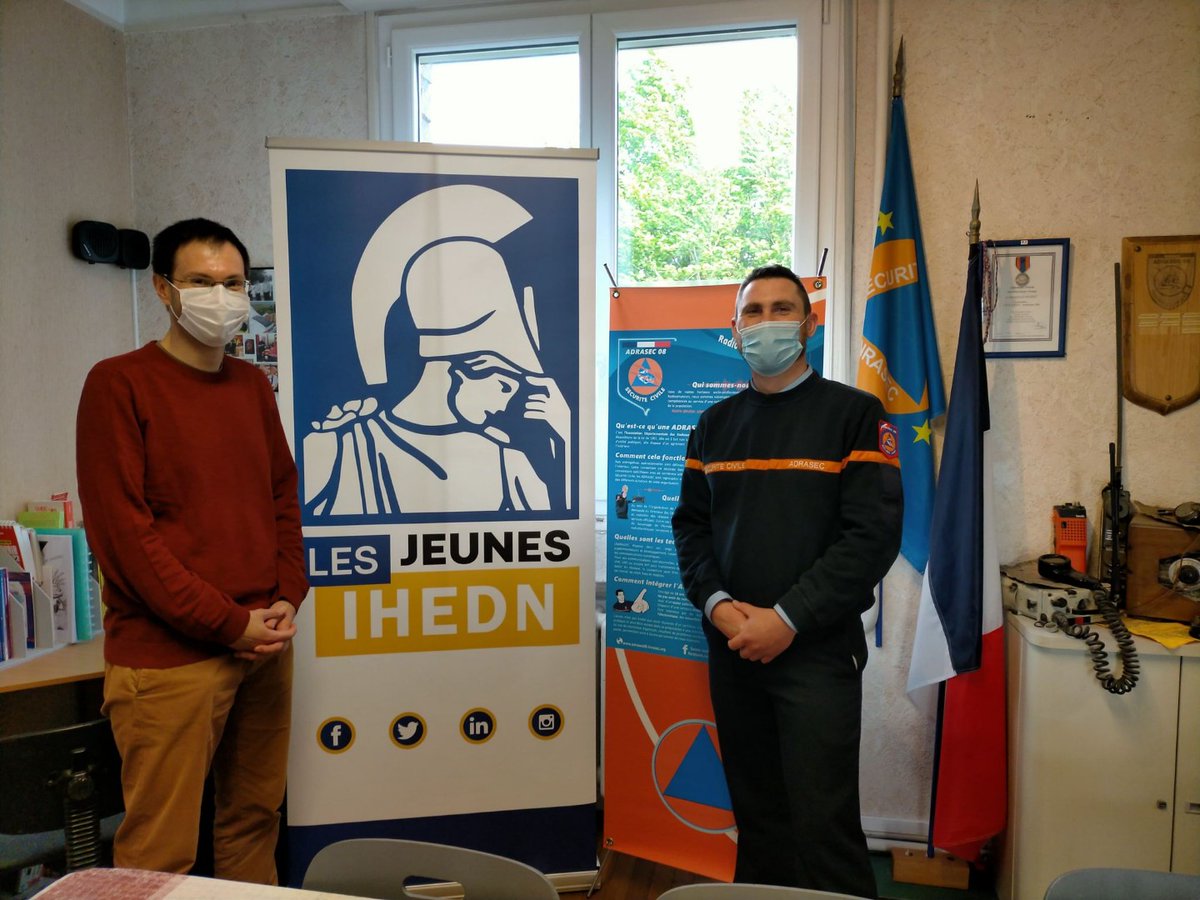 ADRASEC08's tweet photo. Nous sommes fier d'avoir pu accueillir, les représentants de la Délégation Grand EST des @Jeunes_IHEDN. A cette occasion, une interview fût enregistrée et diffusée. Ecoutez la série podcast #forteclair sur votre plate-forme d'écoute préférée ! https://t.co/fcksT80LFu https://t.co/NXItoDmmFk