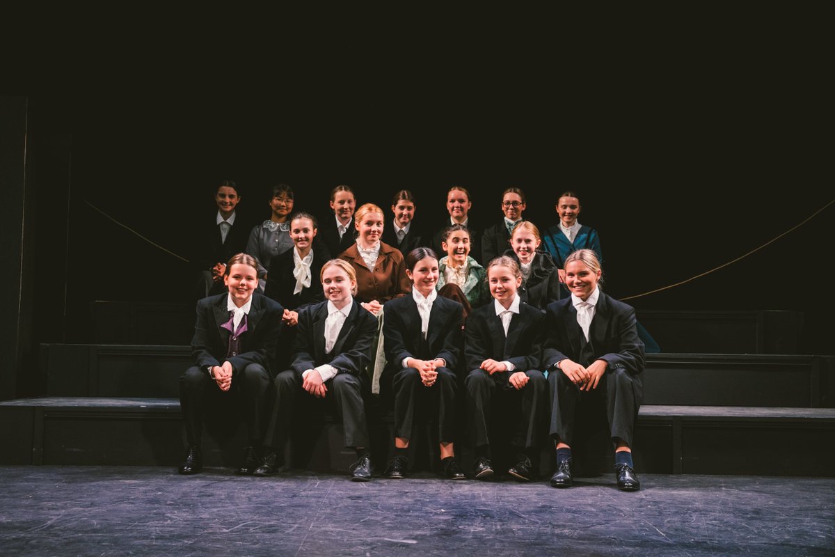 Downe House School tweet media