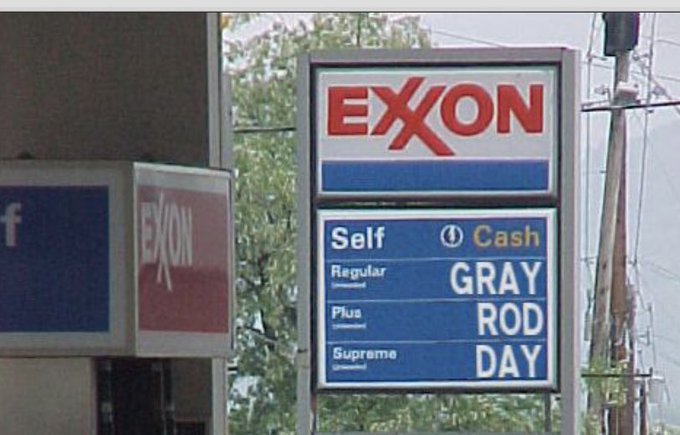 BaysoxOfficial's tweet photo. Gas Prices Are Going Up Tonight! ⛽️⬆️ https://t.co/BBrQMAXUts
