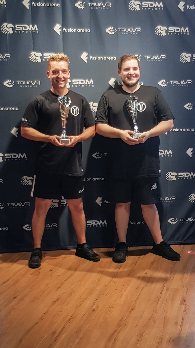 Herzliche Gratulation! Team Renniw hat es zum 2. Mal geschafft Sieger von Showdown Masters zu werden. Erstmals 2019 und jetzt erneut! Bravo!🔥 @Showdown_VR 
#VirtualReality #esports