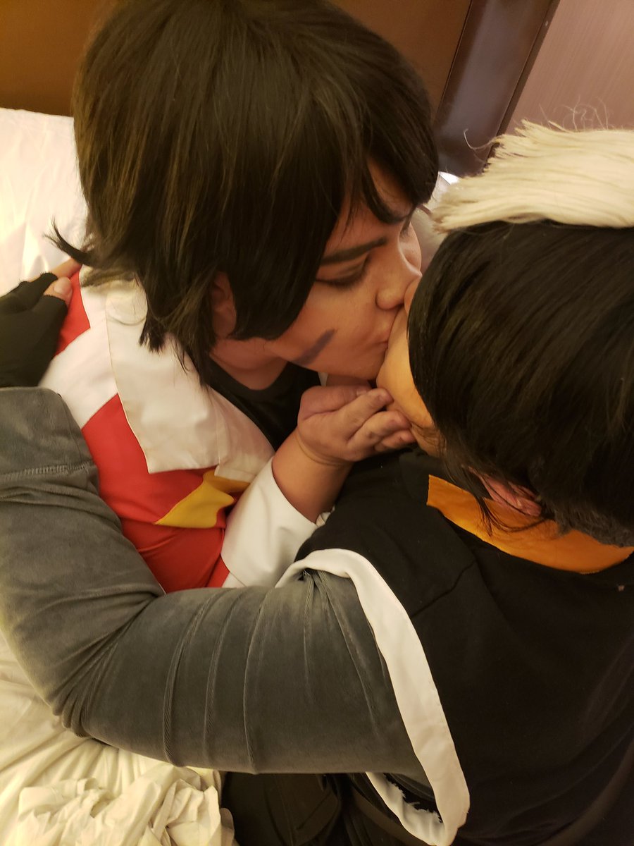 CrownsguardS's tweet photo. So today is apparently 5 years of sheith? That's exciting!
Guess I might drop the photos from when I cosplayed Keith with a friend as Shiro like 2 years ago
Also have Sheith kisses cause I live for them 💕💕
#sheith #5yearsofsheith https://t.co/pmzNfCkdb9