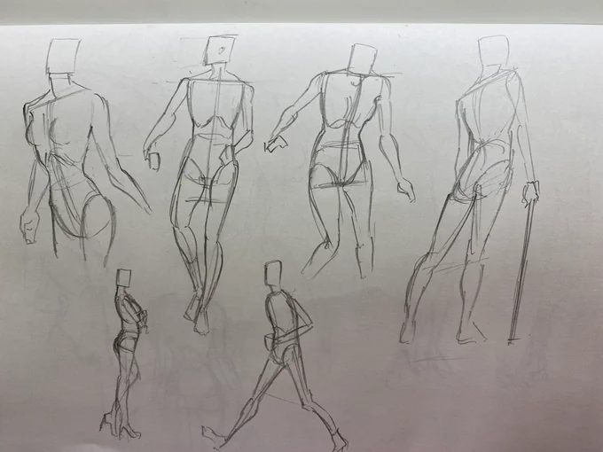腰痛くて寝転がりながら描いたけど
描きにくいので結局起きあがった
下等生物の皆様ごきげんよう 
