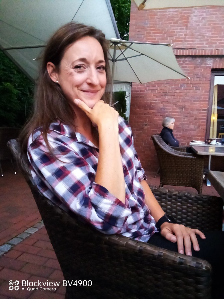 Die Frau, hat gut gegessen.🤗