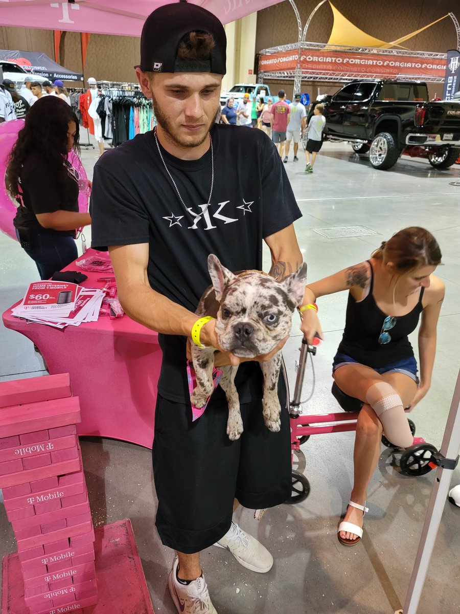 MobileTdel's tweet photo. T-Mobile Jenga at Scrapping the Coast
@TMoTruckMobile https://t.co/fzwZGe1Hmg