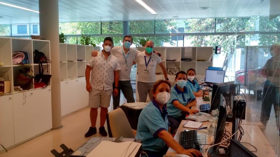 SaludAPCordoba's tweet photo. 💉💉En el día de hoy 5860 ciudadanos han completado su vacunación con segunda dosis d #AstraZeneca

Agradecer a los profesionales que han realizado su labor en los centro de salud de Poniente, Carlos Castilla del Pino, Sector Sur, Córdoba Centro, La Carlota, Bujalance y  Montoro. https://t.co/hfoXjDG6Jg