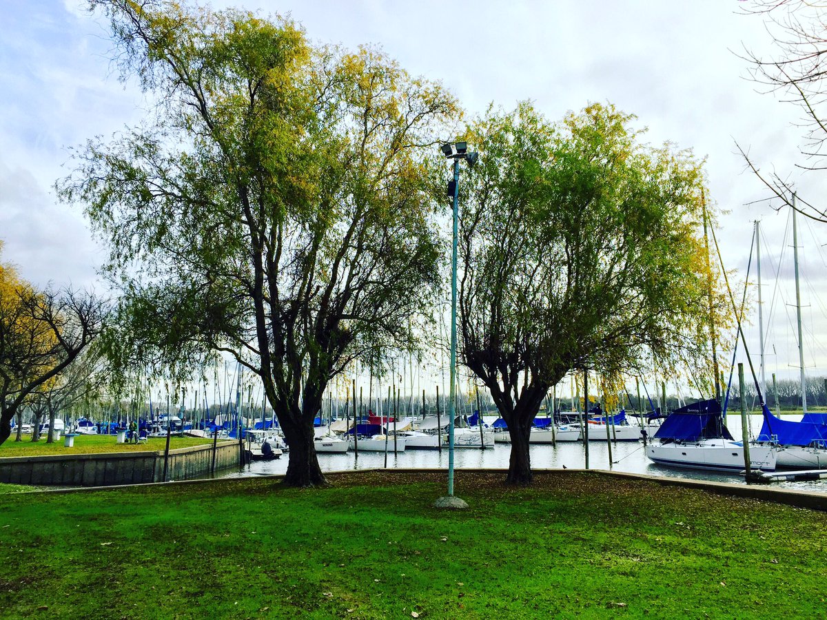 ⛄️🍂 #inviernoya Tarde friaaaaa pero en linda compañla en el #clubregataslaplata #sabado