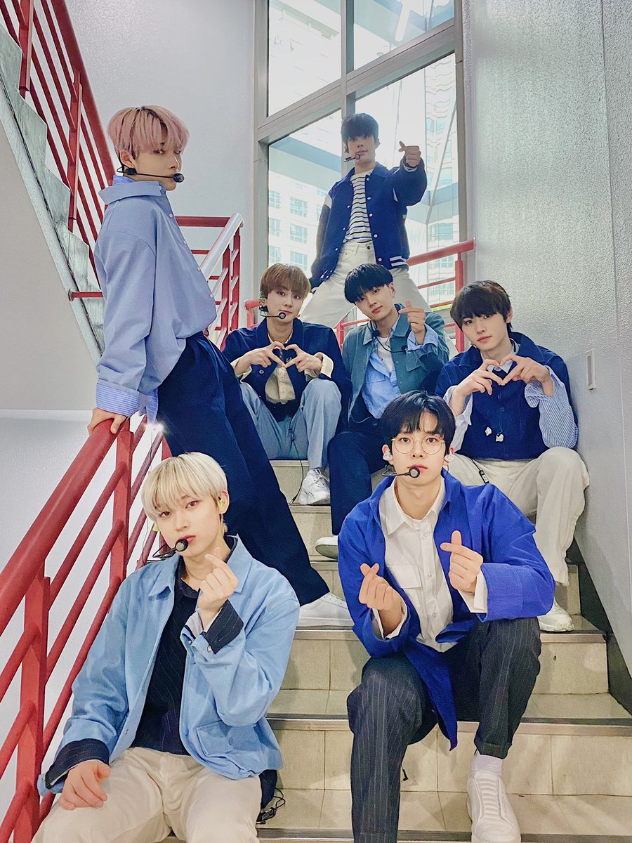 Paolab1a4_bts's tweet photo. Se dan cuenta lo hermosos que son, talentosos, alegres, dulces, tiernos los chicos de Enhypen, son 7 adorables chicos que Engene protege y ama por igual. 😊❤❤
#enhypendiamond #ENHYPEN
#HeeseungAngel #JUNGWONAngel #JayAngel #JakeAngel #SUNGHOONAngel #SUNOOAngel #NikiAngel https://t.co/vh0qxj9dli