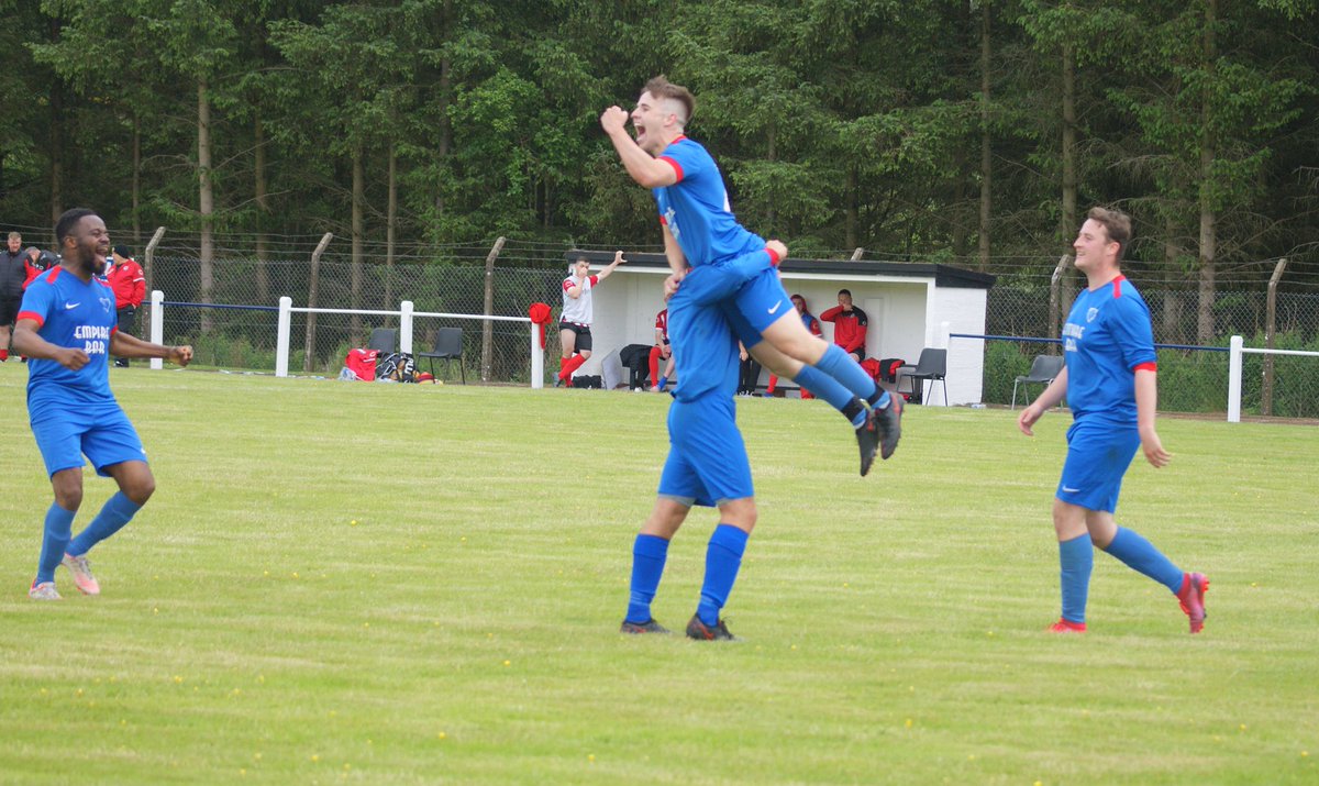 A few pics from our 2-1 friendly victory today. We would like to thank Larkhall Thistle for the game and wish them all the best for the season. 🔵⚪️⚽️mtk