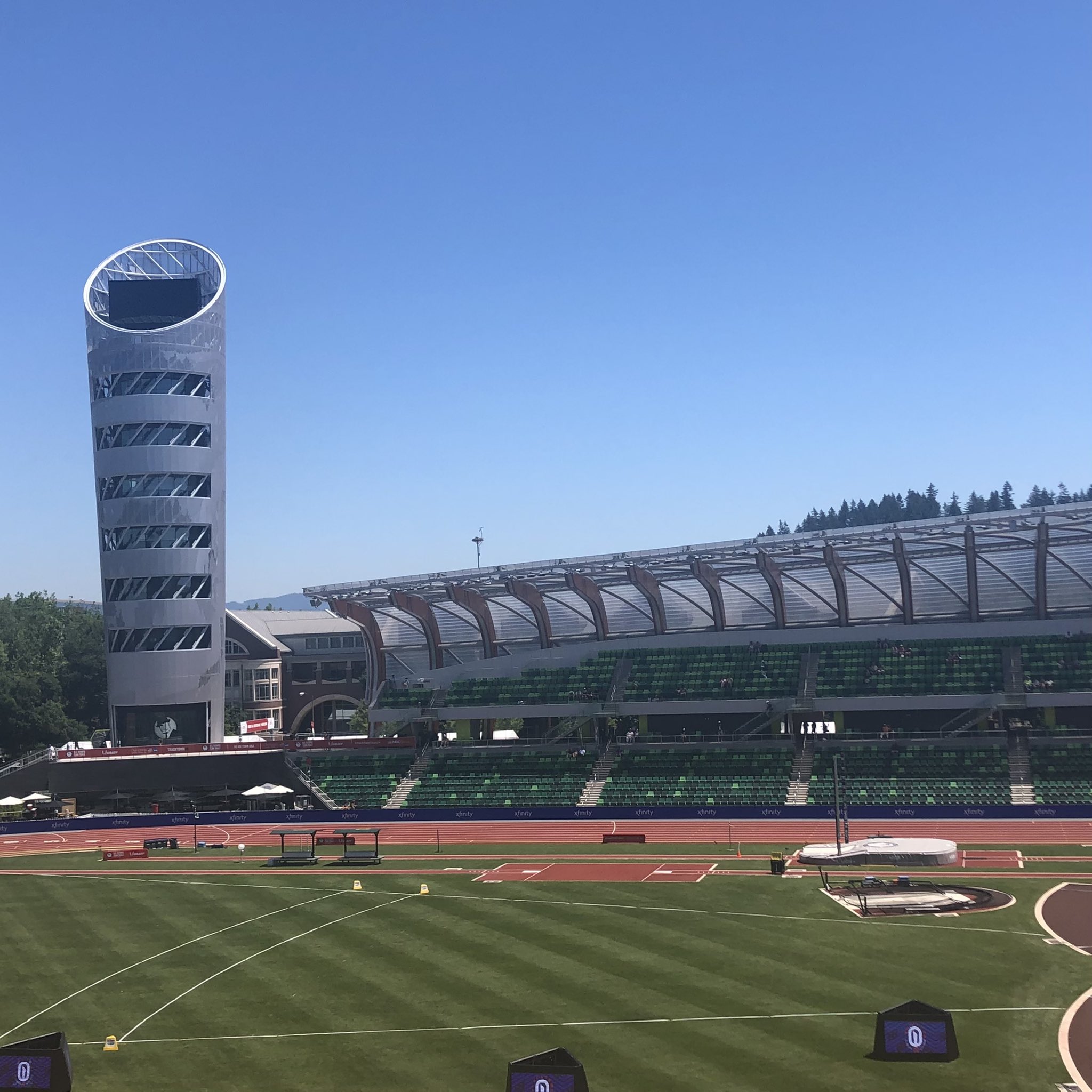 Pole Vault Power on Twitter "First attempts at 4.35 Megan Clark has a nice make! Kristen Brown