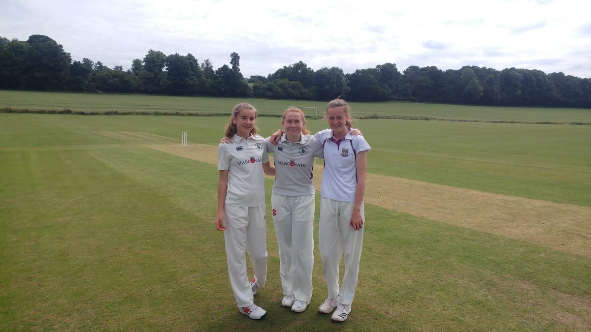 Proud day for Shoddy today : 3 girls played for the 5th XI today v <a href="/SAdelaideCC/">Southgate Adelaide CC</a> 

Isobel, @ameliaaisabel &amp; Saskia 👏👏👏

<a href="/GirlsCricketC/">Girls Cricket Club</a> <a href="/Heatherknight55/">Heather Knight</a> #HistoryGirls <a href="/HoddyCCOfficial/">Hoddesdon Cricket Club</a>