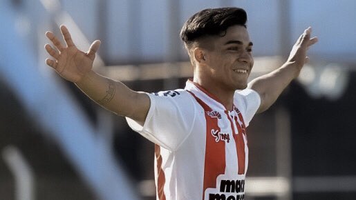 RDPscout's tweet photo. 7 goles y 2 asistencias para Matías Arezo en sus últimos 5 partidos.

𝗜𝗺𝗽𝗮𝗿𝗮𝗯𝗹𝗲 🔥 https://t.co/PNjTQWuVu8