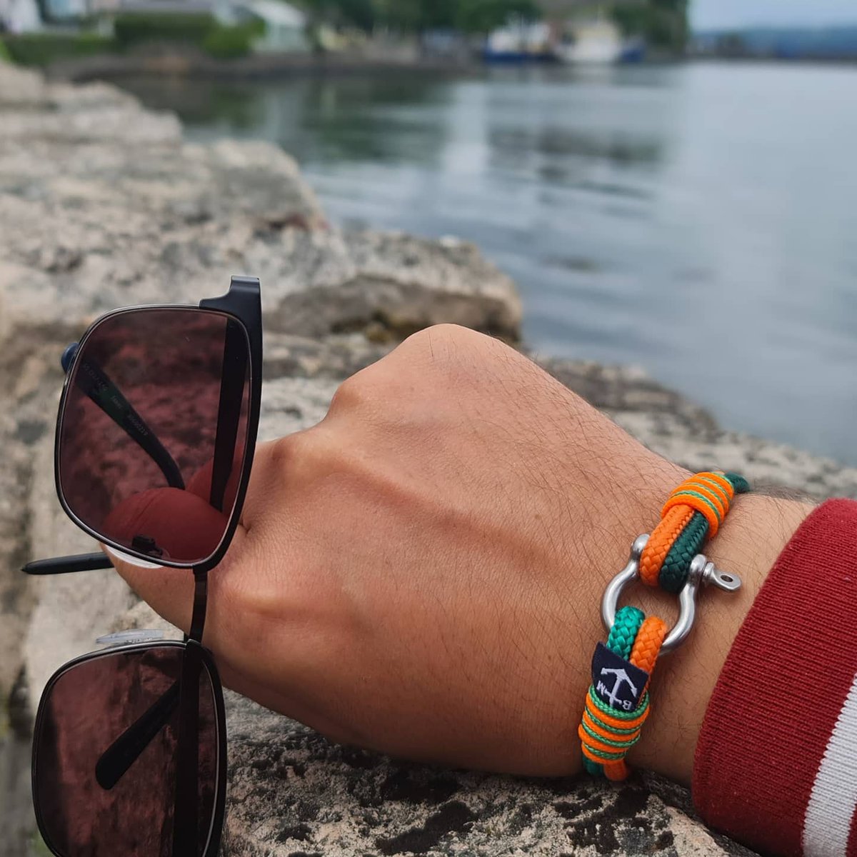 BranMarion's tweet photo. We are delighted to be part of the
@dccireland #MadeLocal campaigns 🇮🇪❤
#madelocal #lovemadelocal #irishcraft #irishdesign #youcanownit #branmarion #nauticalbracelet #sailorbracelet https://t.co/ffTIaf8vfd