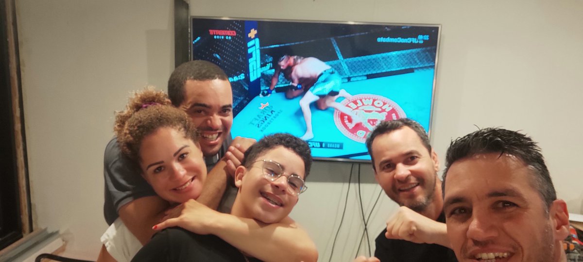 helbertguima's tweet photo. Familia #mansur de Gov. Valadares MG ligada no #UFCnoCombate https://t.co/k8E7rMeuz5