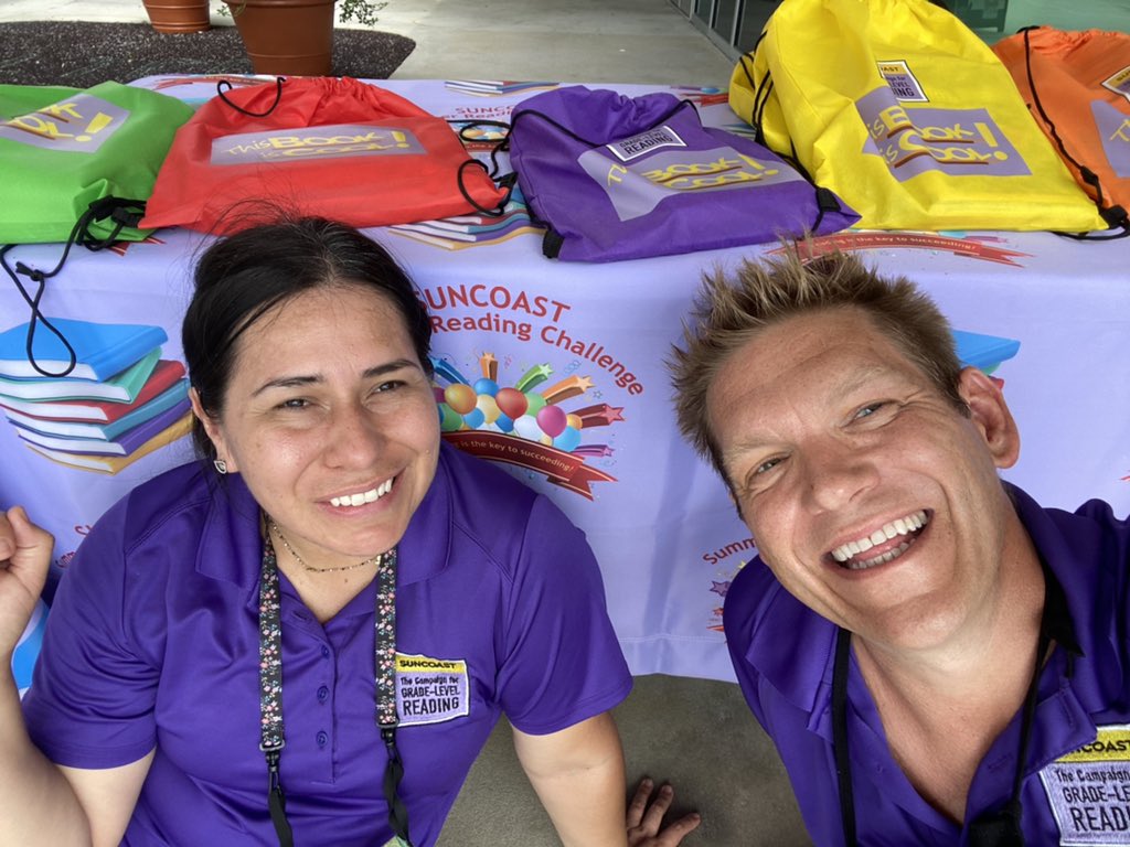Thanks to the generosity of <a href="/ThePattersonFdn/">The Patterson Foundation</a>, I got to spend an inspiring Saturday handing out free books with <a href="/cpenatpf/">Cinthia Pena</a>! Such a special team <a href="/SuncoastCGLR/">Suncoast GL Reading</a> making #THISBOOKISCOOL a reality!!