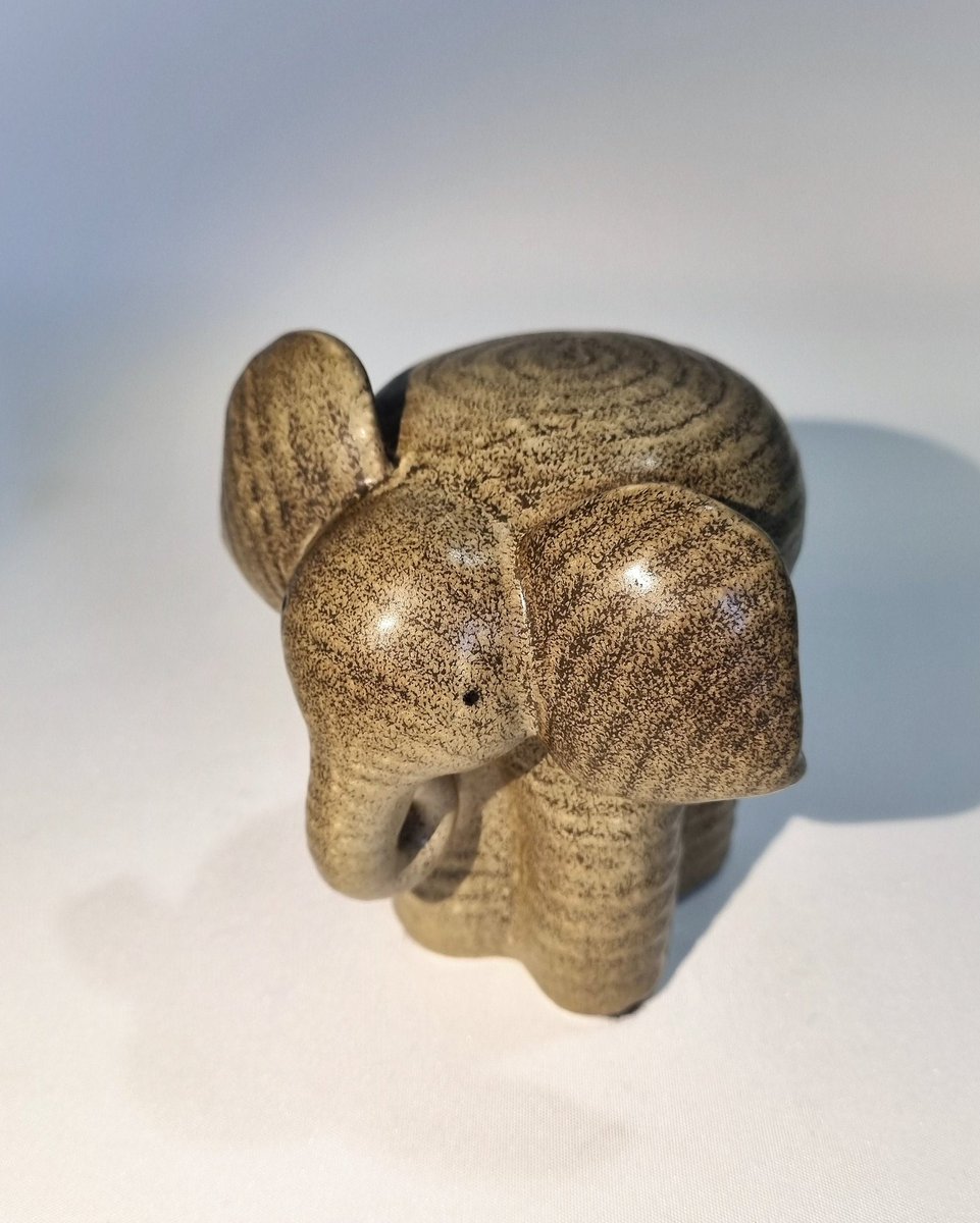 VaPinterest's tweet photo. Shop our sale: 20% off this Lisa Larson Elephant Figurine for Gustavsberg,  Sweden.

$143.20 + shipping and we offer worldwide shipping. 

#etsy #etsysale #etsyvintage  https://t.co/XKUWTPKT1l https://t.co/UNueuzfgsY