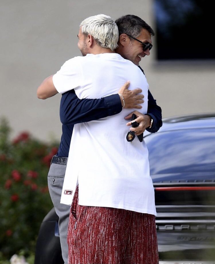 Legend and idol 🎂 #PaoloMaldini 🙌🏼