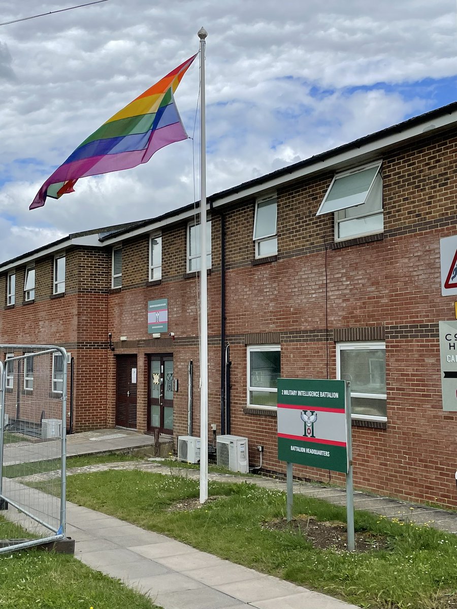 karenstyles74's tweet image. Fantastic to see the PRIDE Flag 🏳️‍🌈flying at #2MI for #PrideMonth @ArmyLGBT @BritishArmy