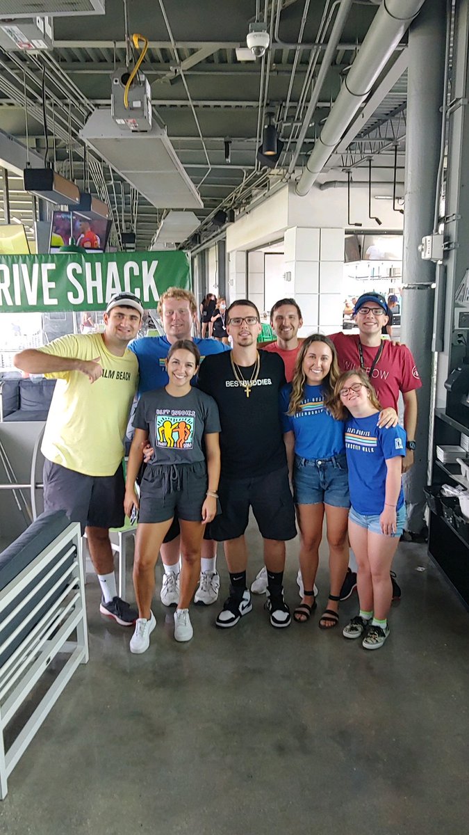 joshuablood98's tweet image. What a great international crew went the @driveshack for @bestbuddies with @Rhoffman561, @hunter_huff27 and @JoelBlood2! Love playing golf for #happygilmore, everyone was a totally shots by turn out-run stages. ⛳#Driveshack #bestbuddies