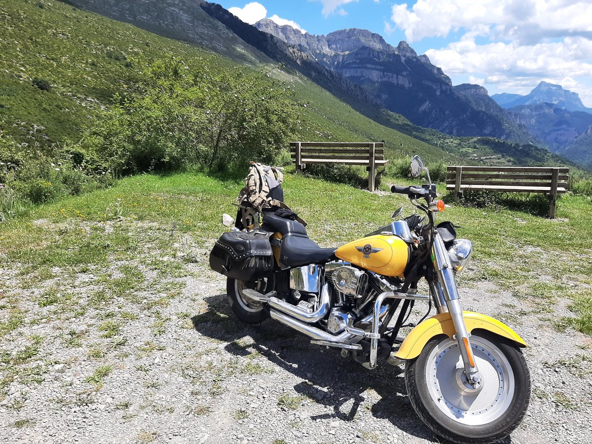 Pirineo ee Huesca. 

Hermosas rutas por recorrer 😎

#harleydavidson 

#Aragon

#Huesca 

#Fanlo