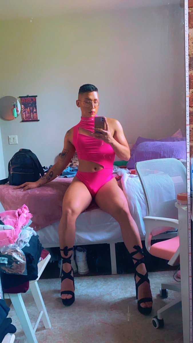 callmefletcherr's tweet photo. My queer ass does not wanna go to HK for pride, anyone have an xtra #papijuice ticket for 2night ? 💖 u 4ever https://t.co/8ulVl4KXVp