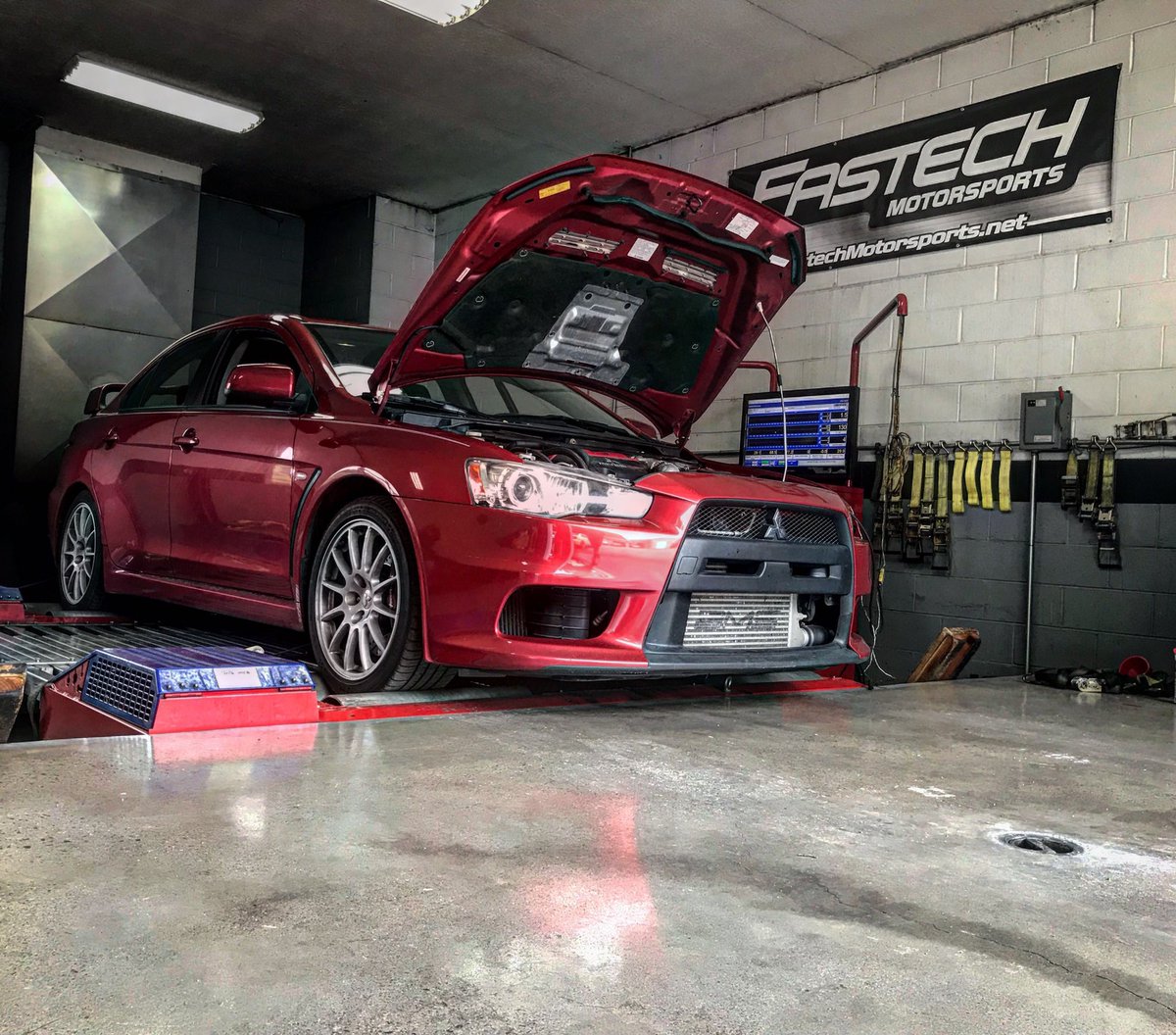 boost3d_dr3w's tweet photo. #mitsumafia #evo #evolution #mitsubishi #lancerevolution #evox #evo10 #awd #500hp https://t.co/cwq9J1xkg1