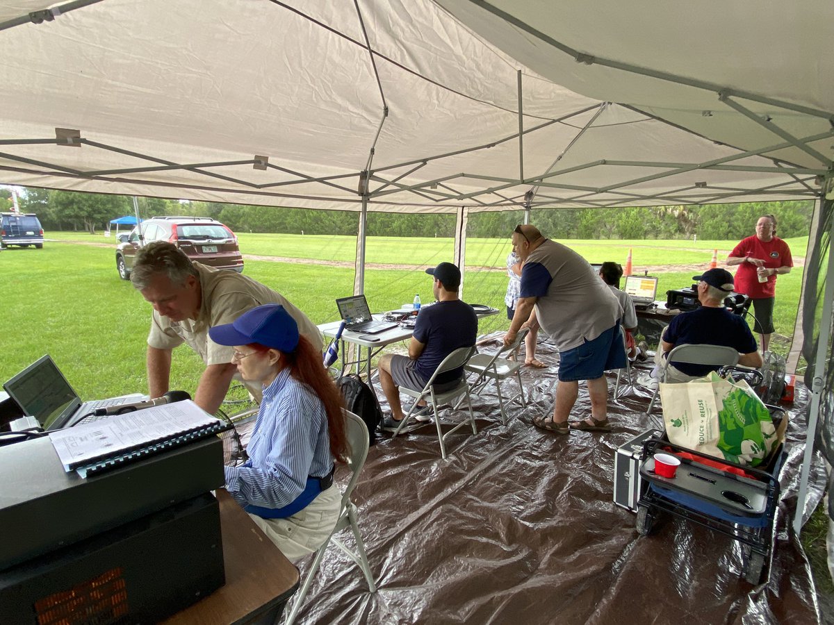 WD4WDW's tweet photo. It might be drizzling, but we have our  #hamradio stations going. Got digital on 40 meters and voice on 20 meters and @kd8rtt reprising his June VHF setup on 6 meters. #ARRLFD https://t.co/EnlFEIPvuY