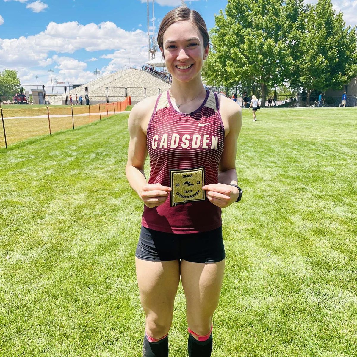 _g10n_'s tweet photo. Heck of a jumping season Katelynn! You definitely left your mark on the Gadsden Track &amp; Field Program. Proud of you kid! Good luck at OU! #3timestatequalifier #BoomerSooner https://t.co/dHQjgMRiy5