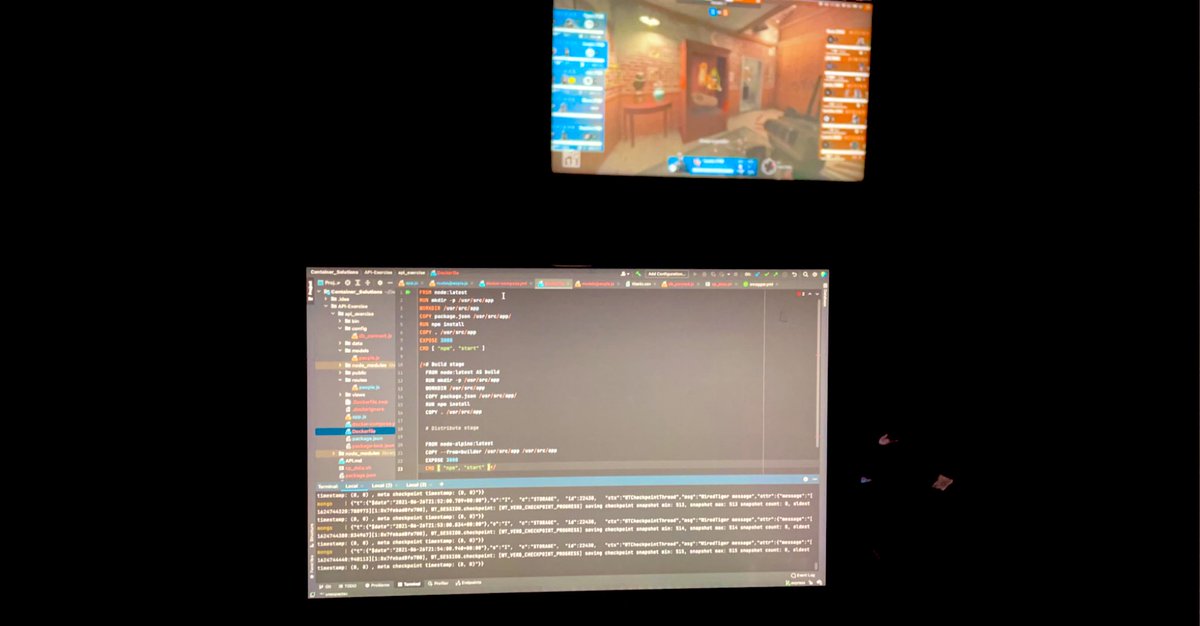 vuyo_mhlotshane's tweet image. #TeamNoSleep helping my @MamasCoding ladies attend their very first hackathon. Teams from KZN, EC and GP🤌🏾 #AquaTechHack