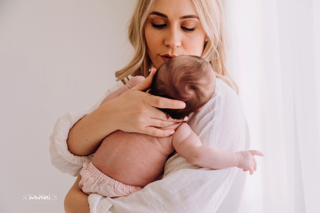 PhotoStaples's tweet photo. Those moments when it feels like you are the only two in the world ♡ 
❀❀❀
#capturingyourlife #EmmaStaplesPhotography #dubaiphotographer #dubaifamilyphotographer #dubainewbornphotographer #dubaimaternityphotographer #photoshoot#AbuDhabi #Dubai #UAE https://t.co/RwZ1cDjMRD
