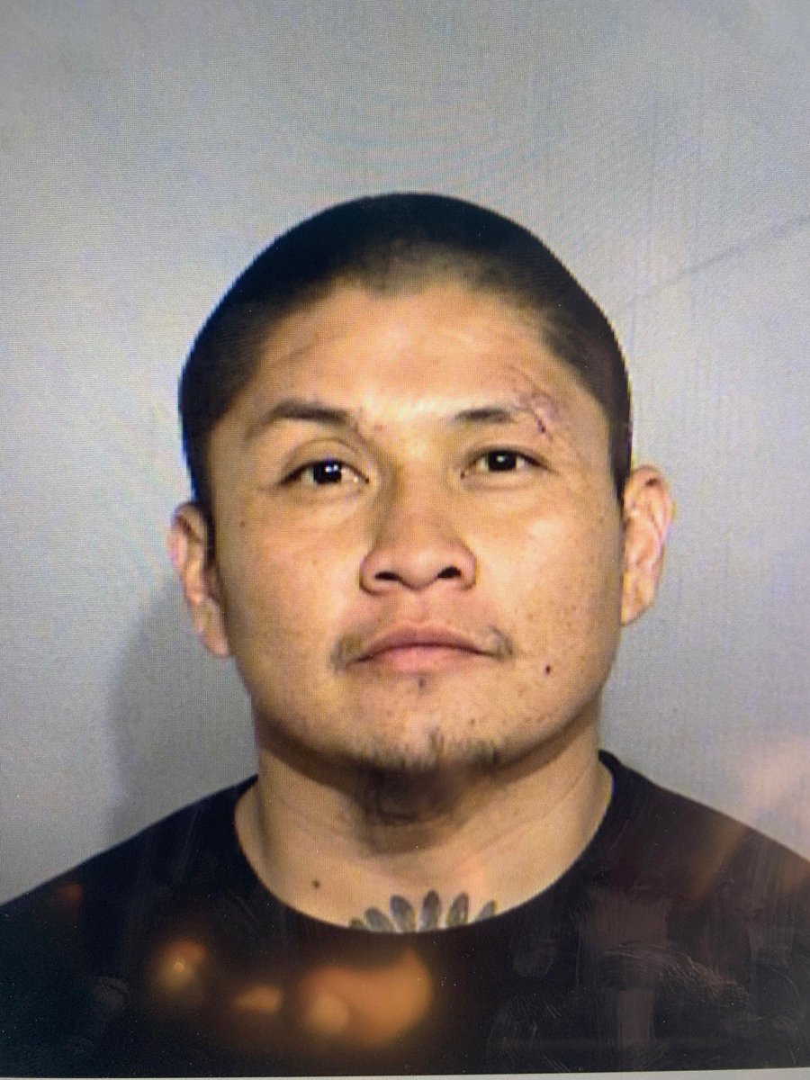 PhoenixPolice's tweet image. 🚨AMBER ALERT

Joseph and Havanna, 1 y/o twins were last seen at a business located at 44th St./McDowell. They were in a white, ‘03 Nissan Pathfinder (AZ/1CA6RB) when Eddie Jones stole the vehicle. Jones is under the influence and made comments about driving to New Mexico. (1/2)