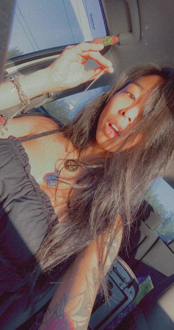 Watch kitty ♡'s leaked NSFW photo on TwXstars