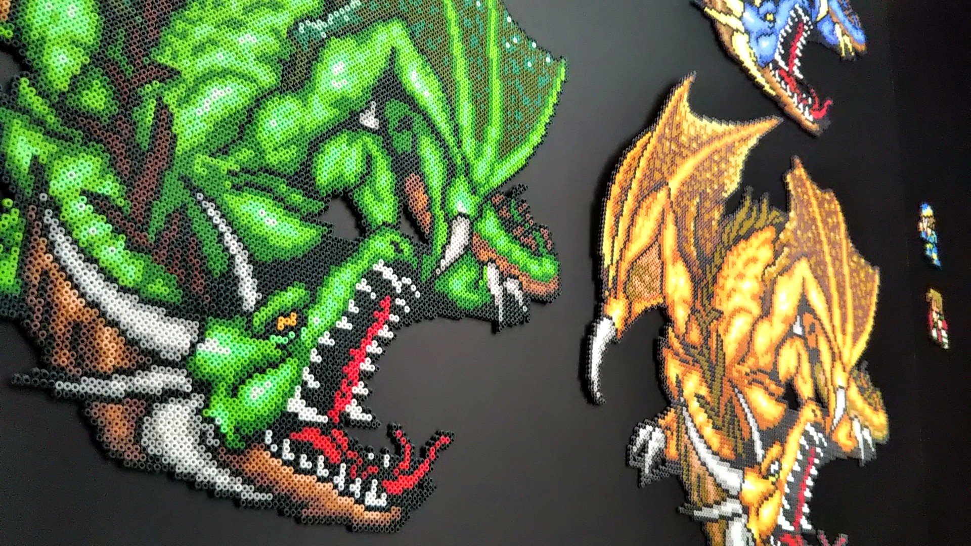 Miyukichi アイロンビーズ でロマサガの レッドドラゴン ブルードラゴン グリーンドラゴン ゴールドドラゴンの大 ドラゴン4体を作りました 色違いは別モンスターなんですよｳﾌﾌ ゲーム中でもビビるサイズ かっこいい ミニフューズビーズ Beads