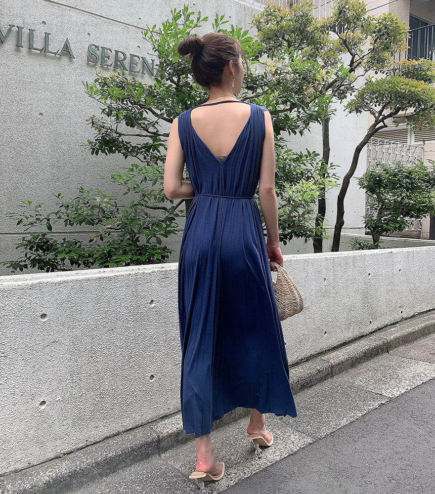 Eimyistoire Official 柔らかなタッチで暑い夏もストレスフリーのワンピース バックオープン ボリュームプリーツワンピース 17 578 税込 詳細はこちら T Co Vyescehoxi Eimyistoire Eimy Zozo Zozotown ワンピース バックオープン Eimyistoire Official 柔らかなタッチで暑い夏もストレスフリーのワンピース バックオープン ボリュームプリーツワンピース 17 578 税込 詳細はこちら T Co Vyescehoxi Eimyistoire Eimy Zozo Zozotown ワンピース バックオープン