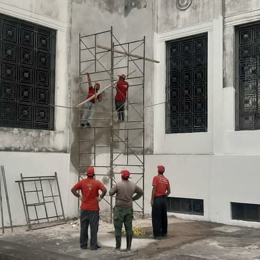 ¡Seguimos recuperando espacios emblemáticos del Táchira! En la Iglesia La Ermita y La Catedral de San Cristóbal se realiza el mantenimiento de sus paredes y fachada principal, para posterior impermeabilización de sus cúpulas y así evitar posibles filtraciones.¡Seguimos venciendo!