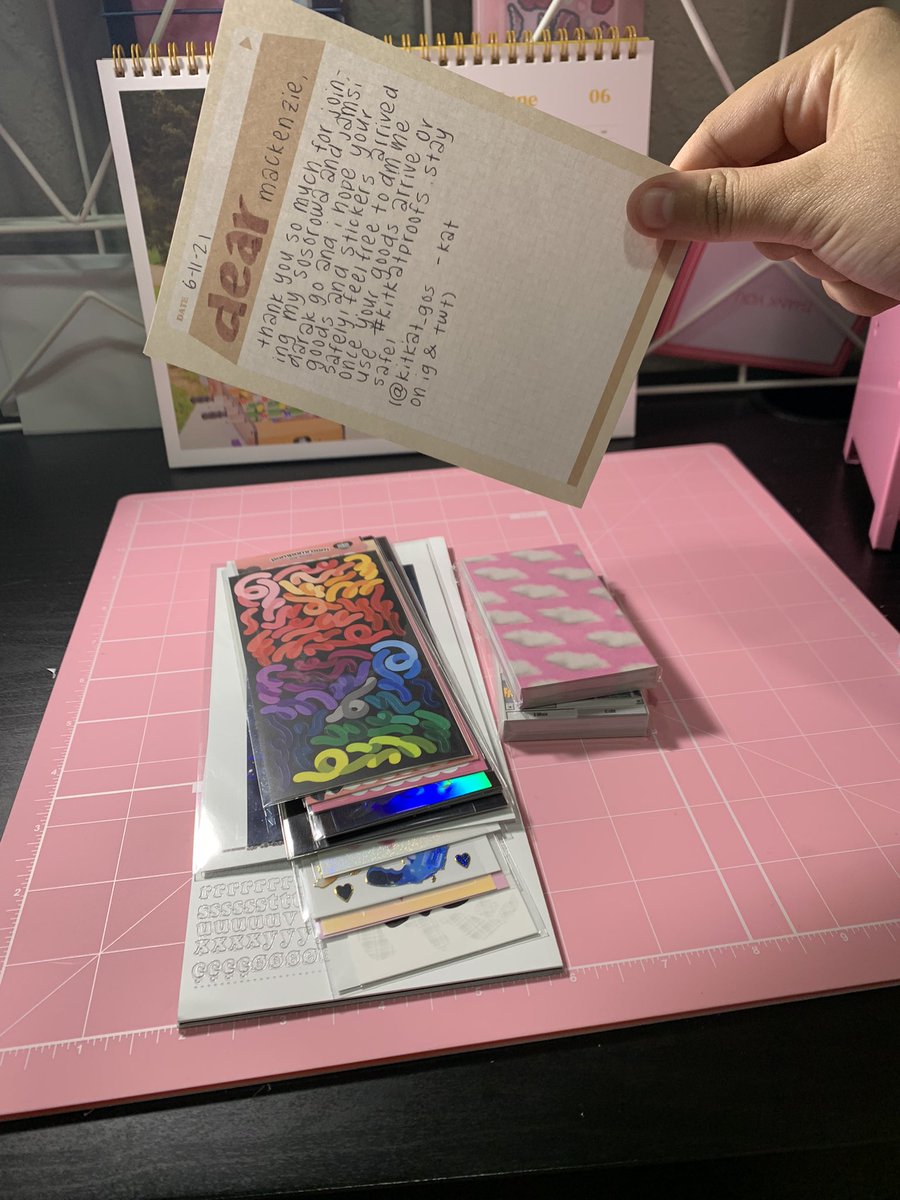 minkitaro's tweet photo. my goodies arrived tysm! #kitkatproofs @kitkat_GOS https://t.co/gUC6Fg2yEf