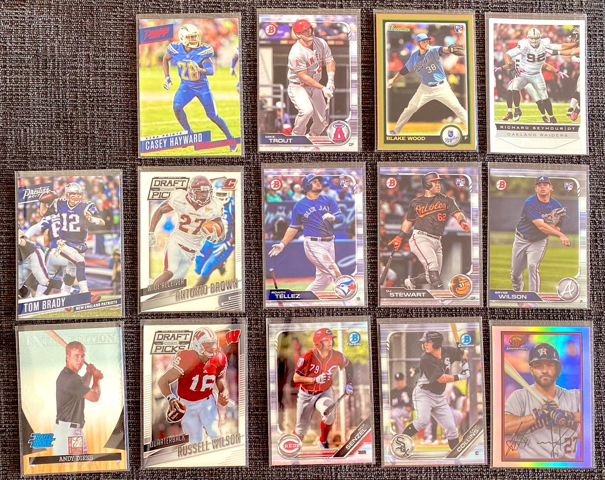 AGaggleOfKids's tweet photo. Here are the highlights of the two @Walgreens Prime Packs. Nothing too mind blowing and all are available!
#TomBrady #JoseAltuve #RussellWilson @AntonioBrown #NickSenzel #ZackCollins https://t.co/MwmZaeCrzq