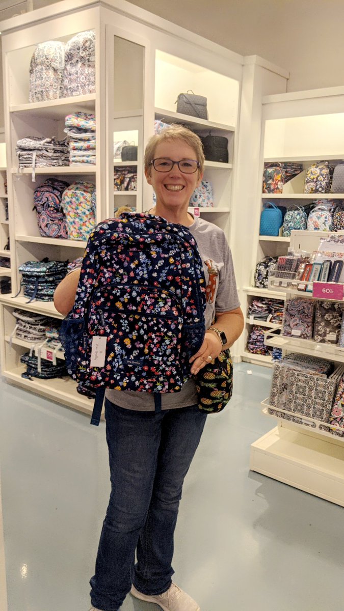 mes_bulldogs's tweet photo. A new @verabradley bookbag is #must when you are named the new #Principal at MES! July 1st @alwilkerson69 is ready! @McDowell590 #MCS2021 https://t.co/bLV9oF3jFp